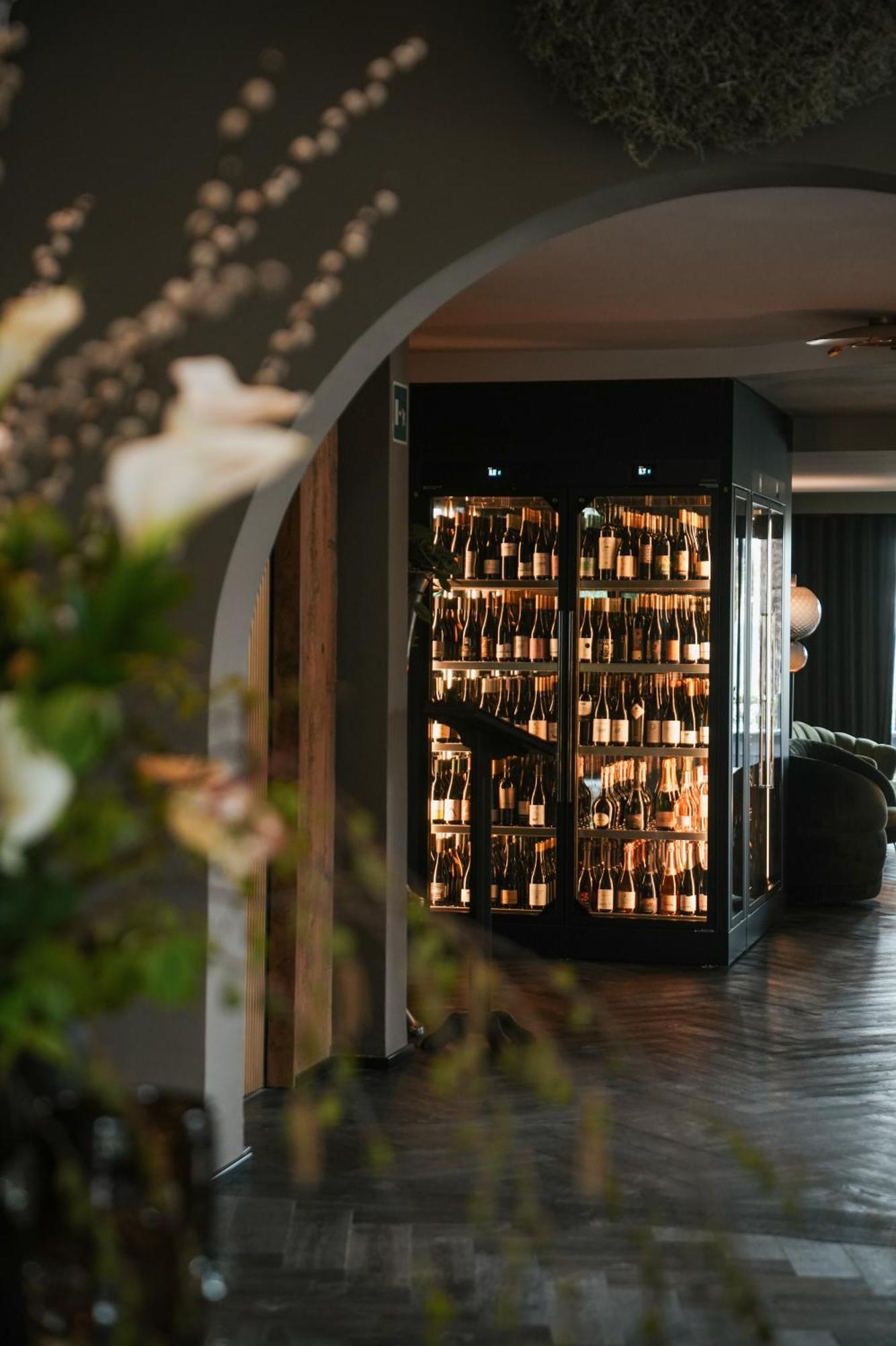 Tirolensis Hotel Tesimo Exterior photo